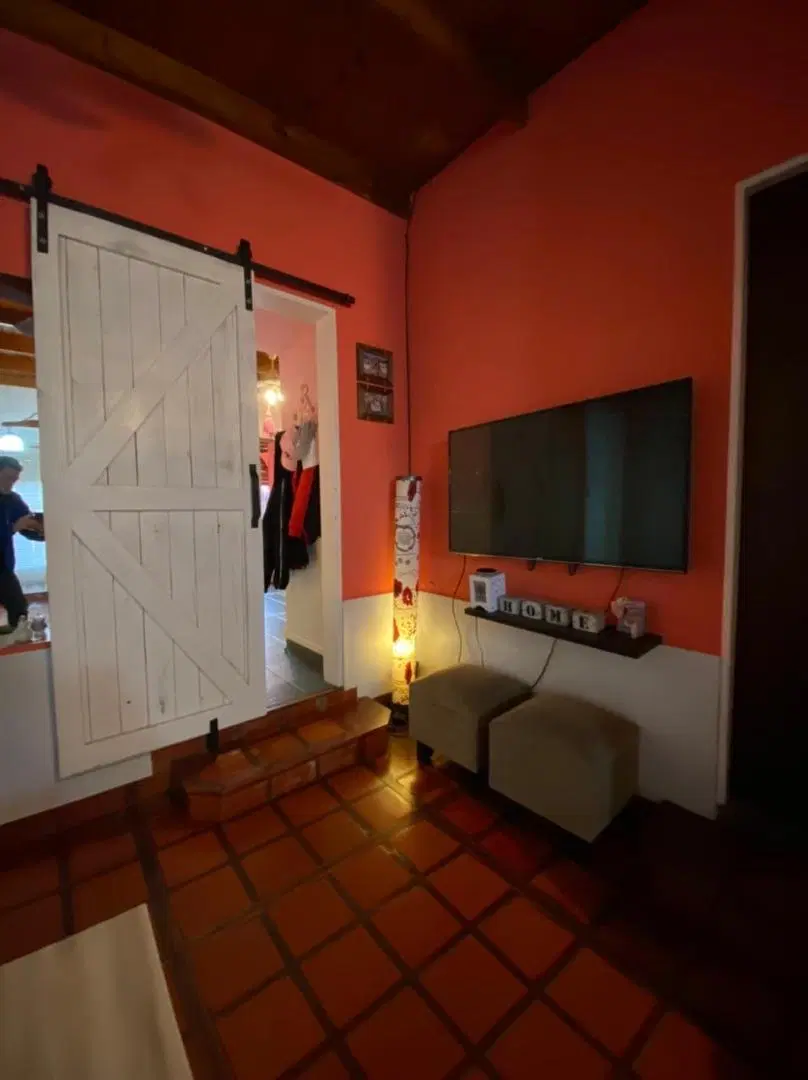 Casa tipo PH de ambientes- Castelar Norte 3