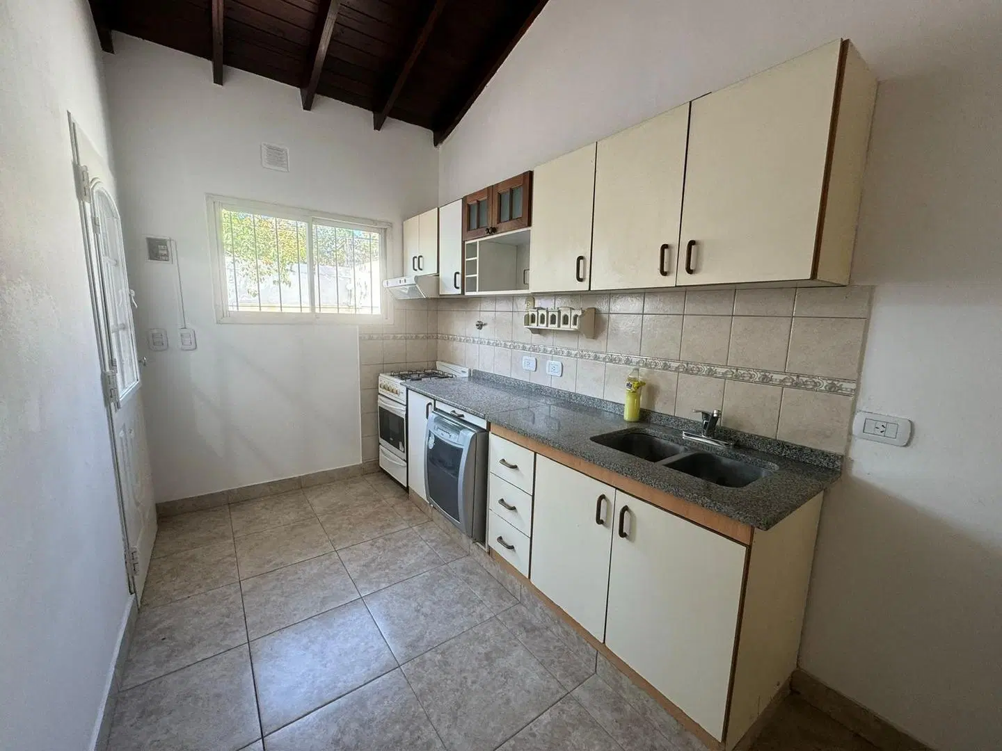 Casa tipo PH- Ituzaingó sur 2