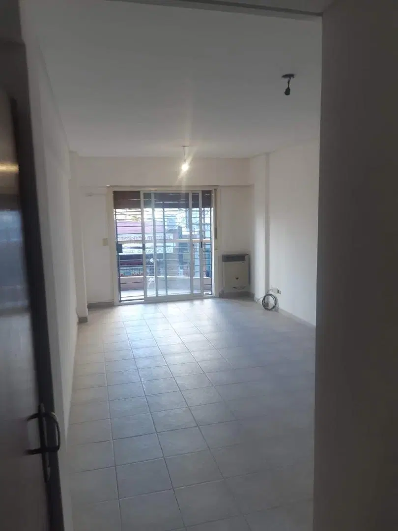 Departamento de 2 ambientes- Morón Sur 2