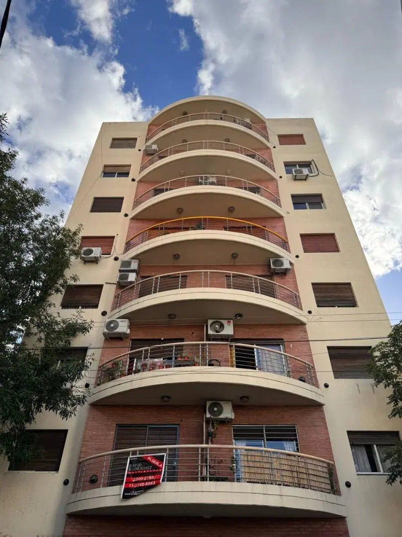 Departamento de 2 ambientes- Morón Sur 5