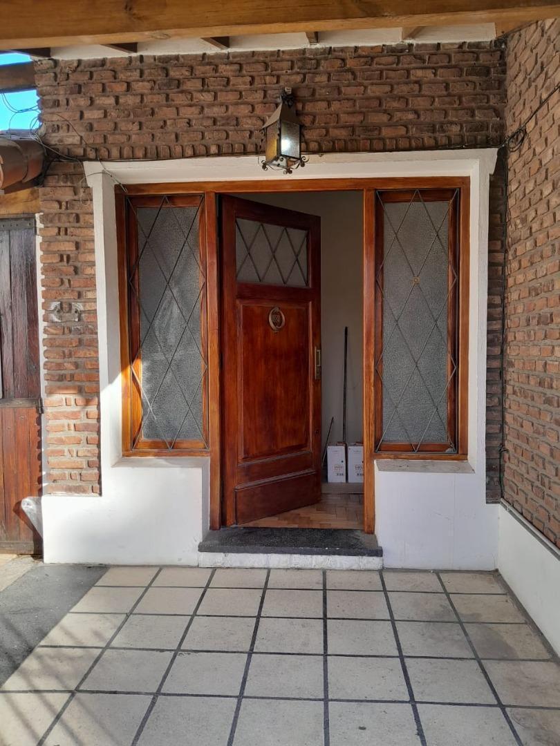 Foto de Casa de 4 ambientes- Ituzaingó norte, imagen 2