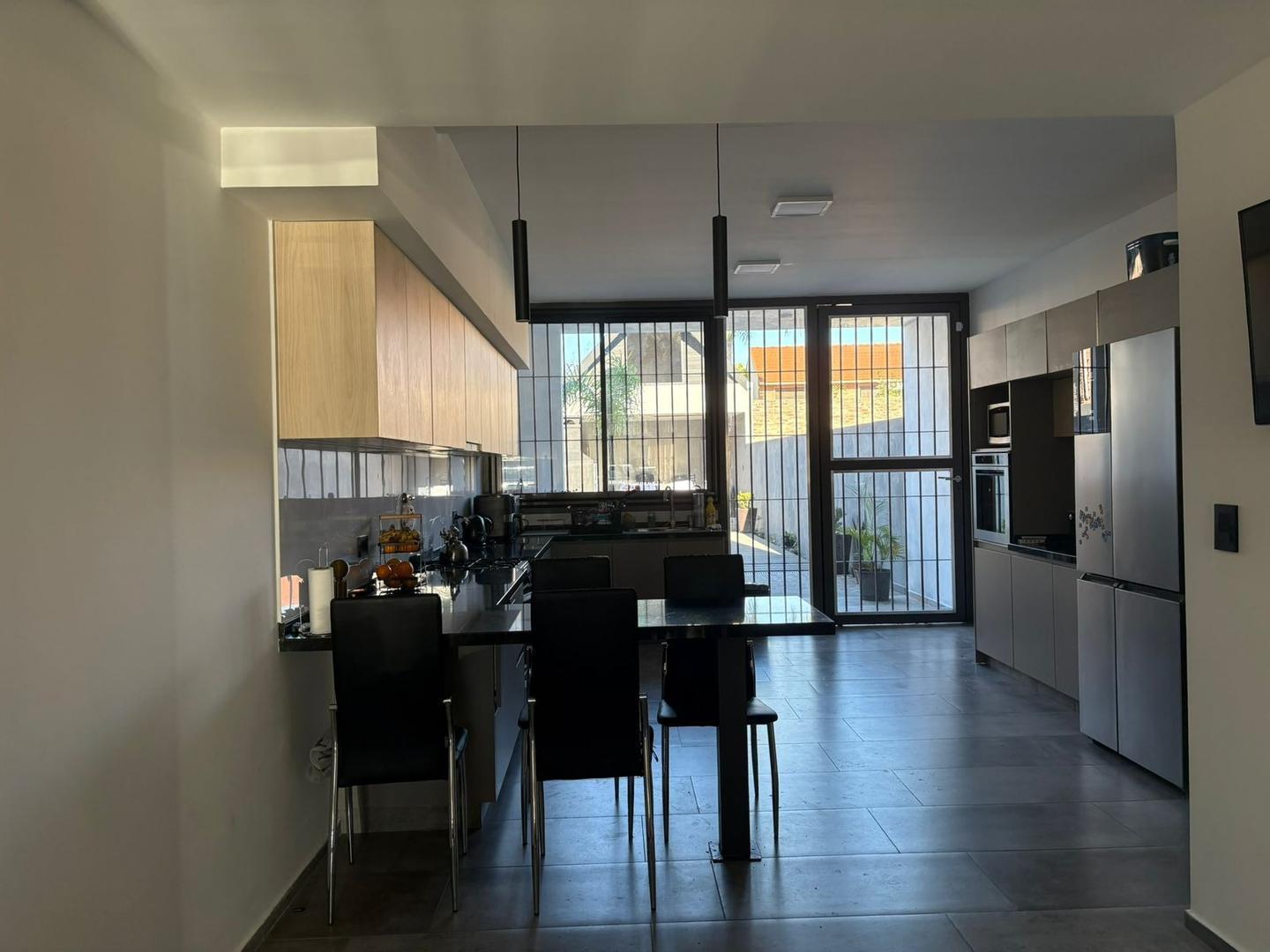 Foto de Dúplex 4 ambientes - Ituzaingó Norte, imagen 1