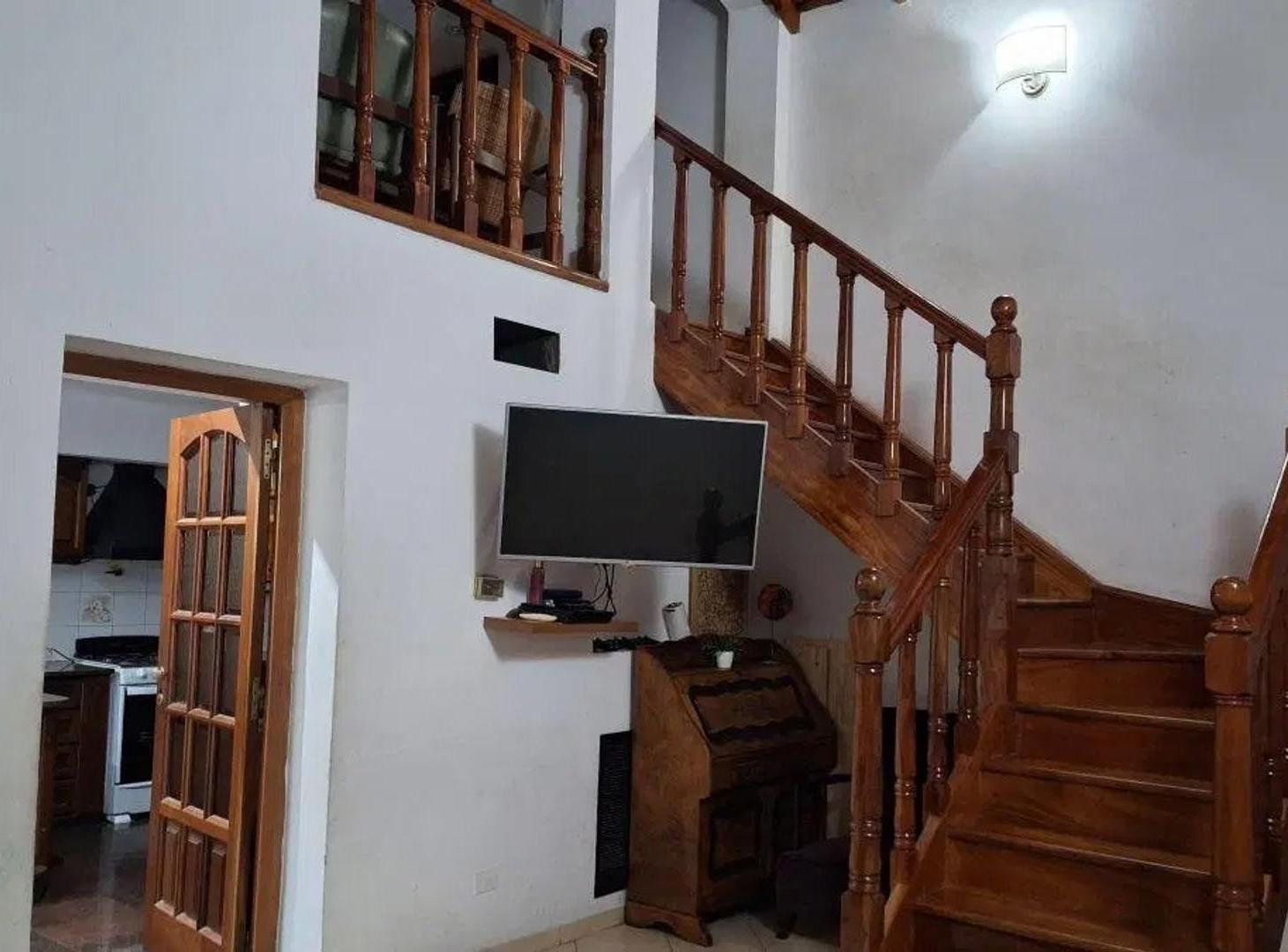 Foto de Casa 6 ambientes- Ituzaingó norte, imagen 1