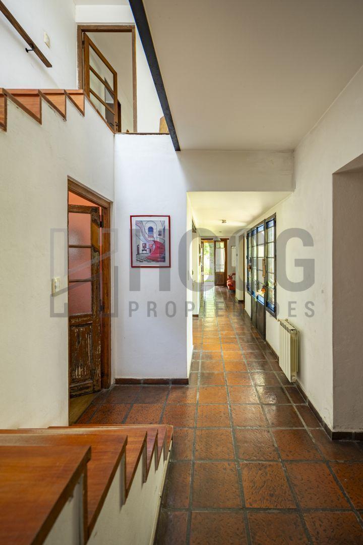 San Antonio de Areco - Casa estilo colonial céntrica de 5 amb lote 700m2