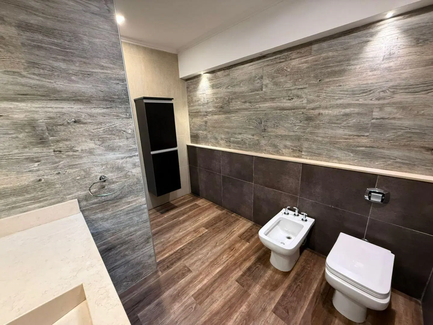 Areco - Alquiler casa impecable 2 hab con jardin 5