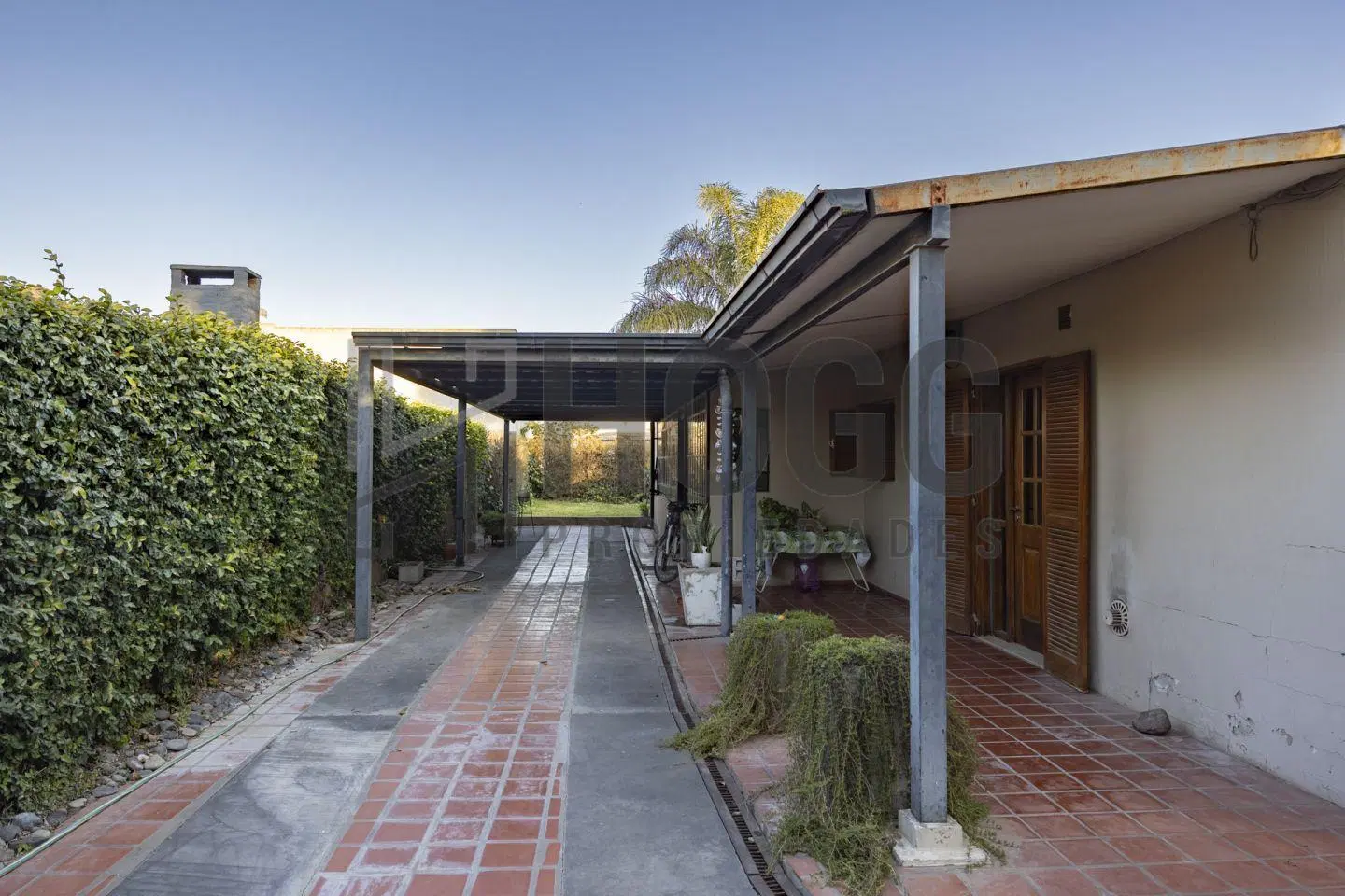 Casa 3 dorm con quincho y jardin 3