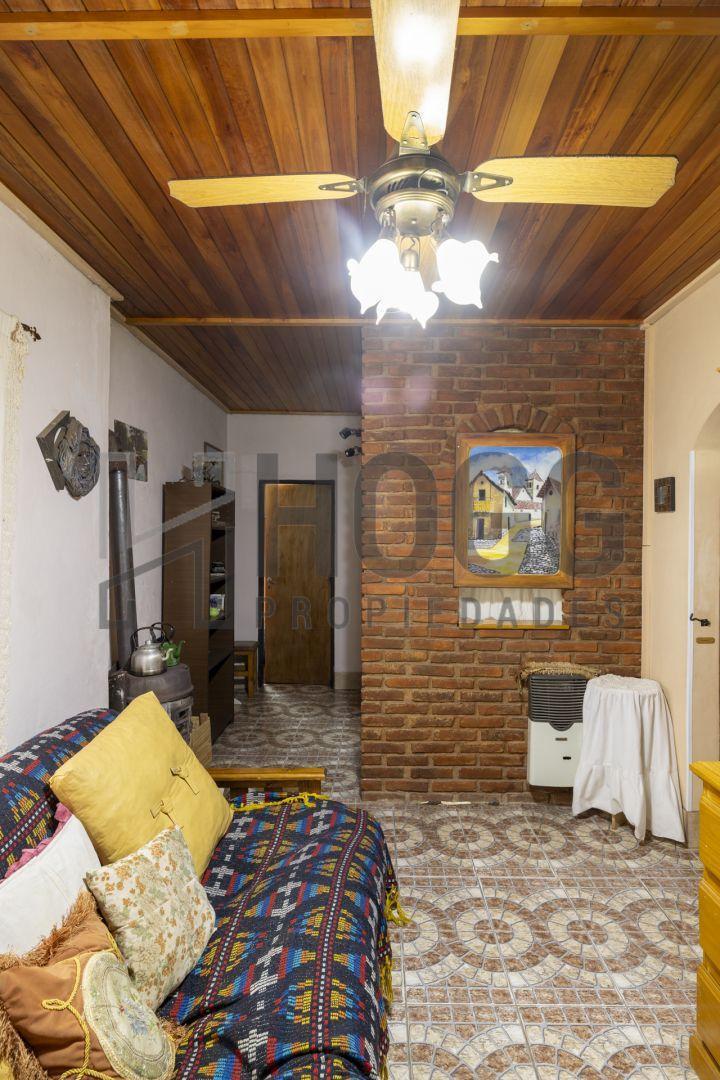 Foto de Villa Lía - Venta casa con pileta - lote 2000m2, imagen 2