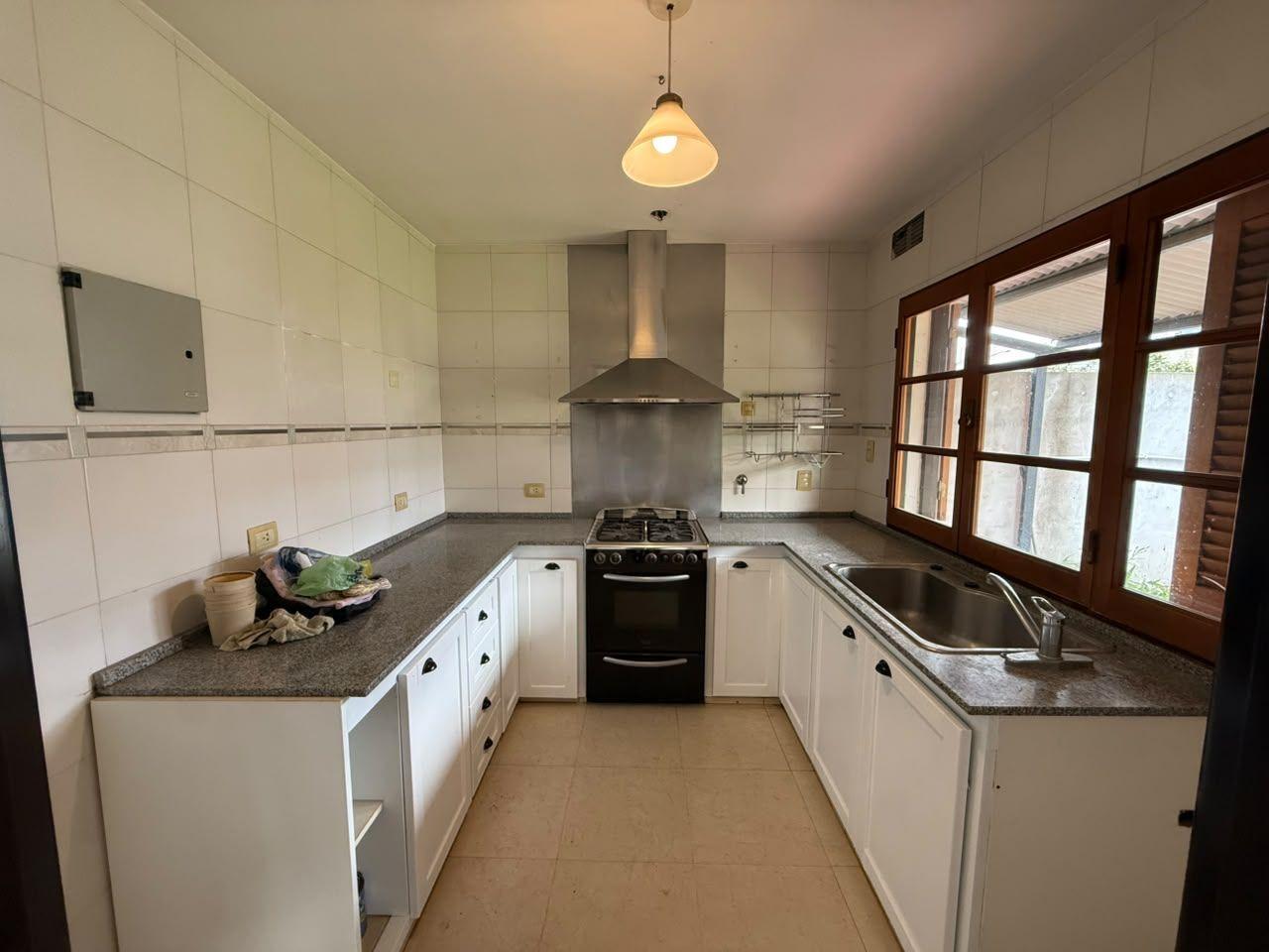 Foto de Areco - Alquiler casa 2 hab jardin cochera, imagen 4