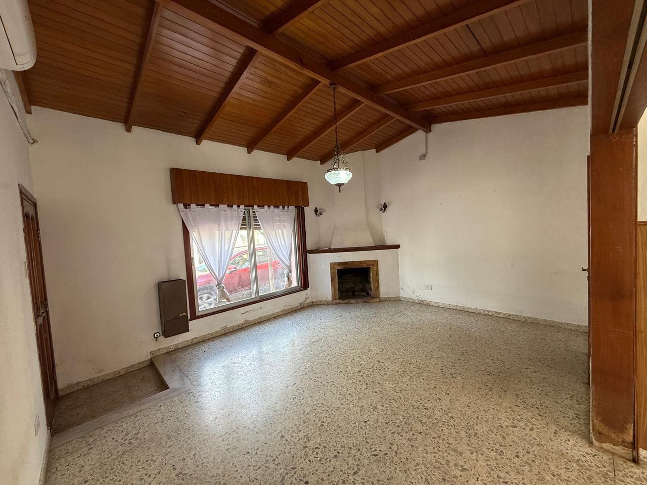 Foto de Alquiler casa 3 dorm y jardin San A. de Areco, imagen 2