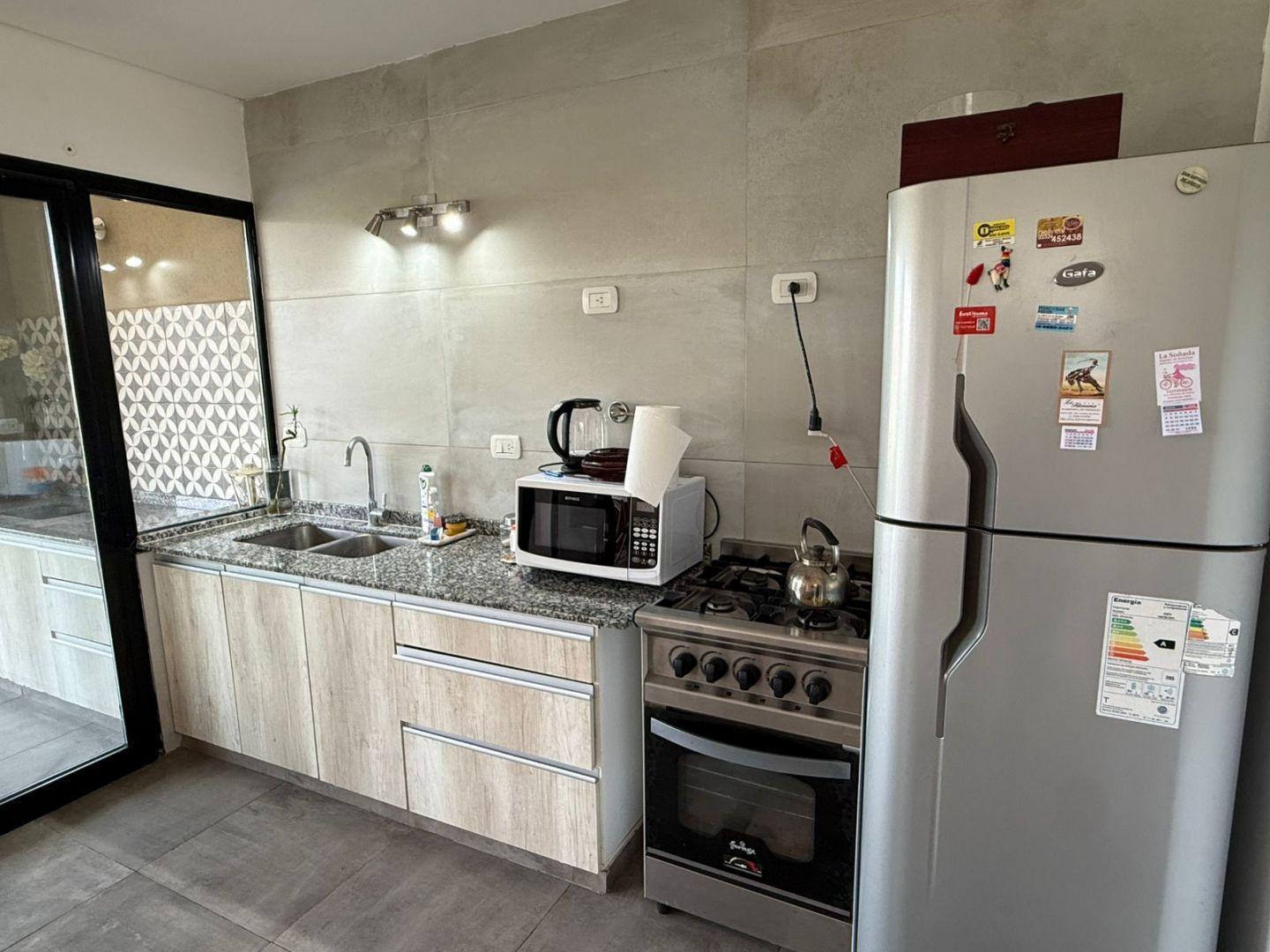 Foto de Areco - Alquiler amoblado casa 4 amb con pileta, imagen 2