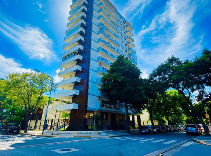 Belgrano R. Torre Categ. Bcón Terr. Vistas 360°. LyC. 4 dorm.c/dep. Coch y Baul. 3