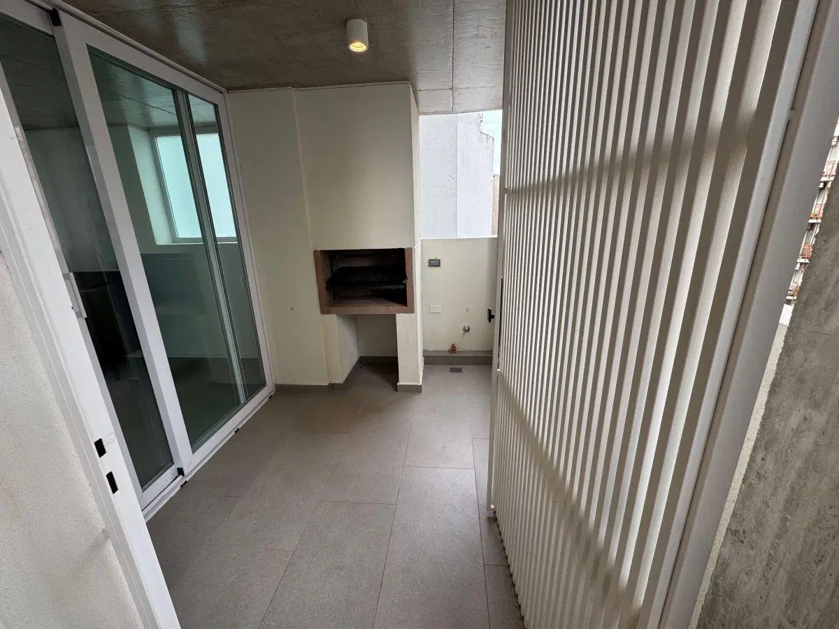 A Estrenar - 2 Amb en 60 m². Baño y Toilette. Balcon y Patio con Parrilla. 2