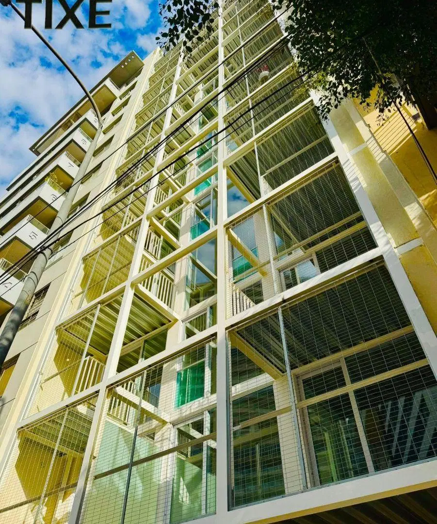 A Estrenar - 2 Amb en 60 m². Baño y Toilette. Balcon y Patio con Parrilla. 4