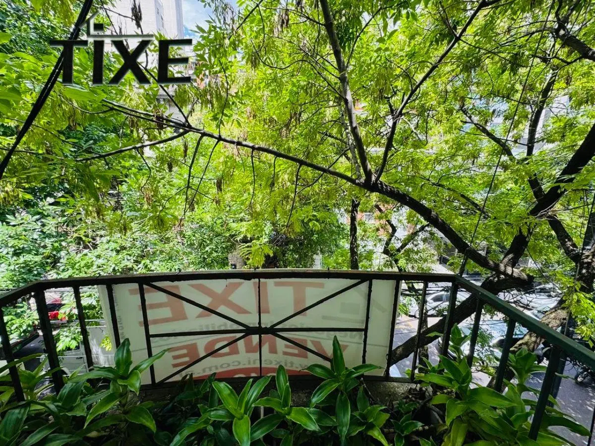 Echeverría y Av Libertador. 2 Dorm. C/dep. 80 m² Frente C/ Balcón. Impecable. 5