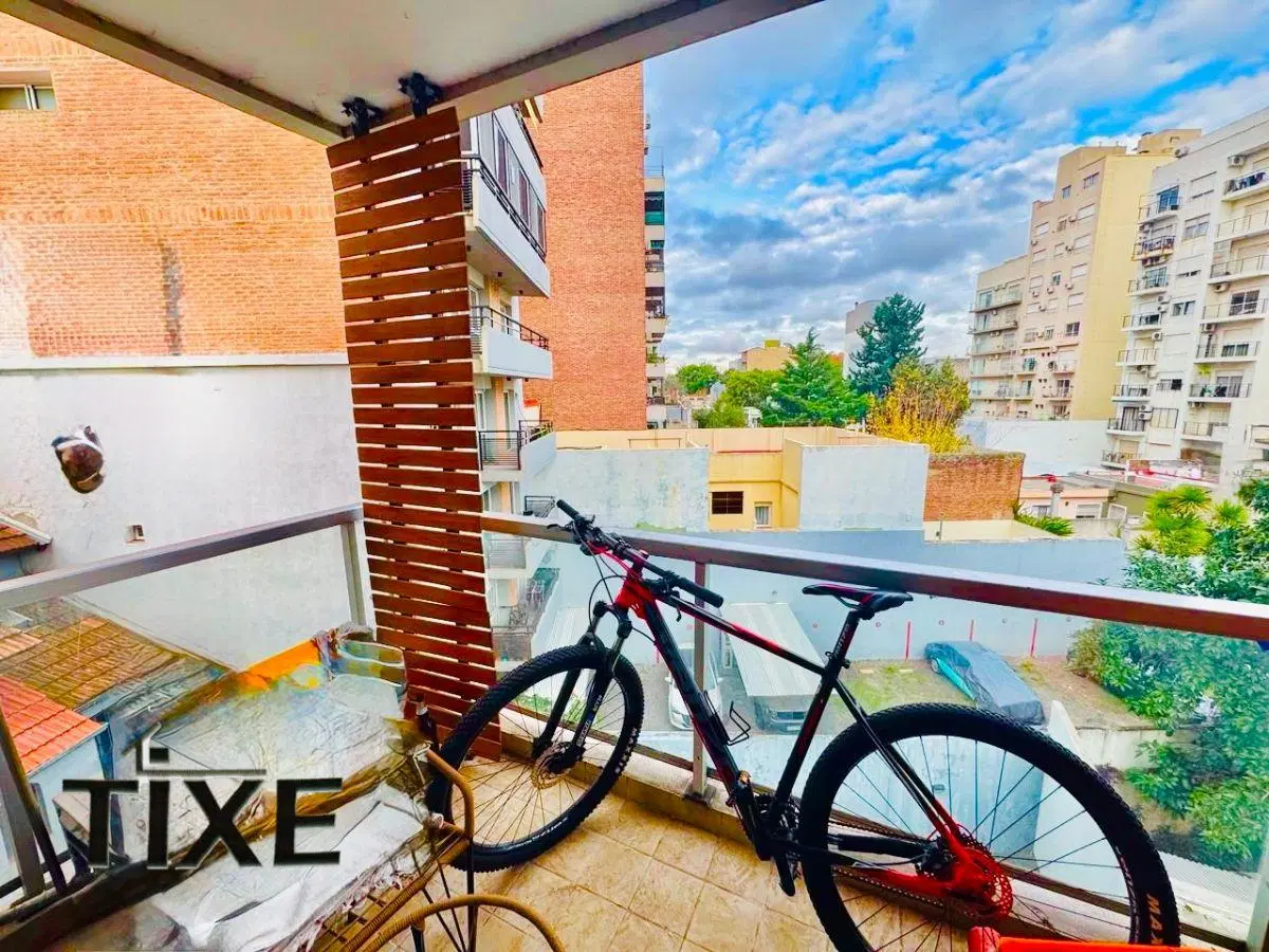 Nogoyá y Artigas. 2 Amb. Balcón contrafrente. Vistas abiertas. Cochera. Amenities. 8