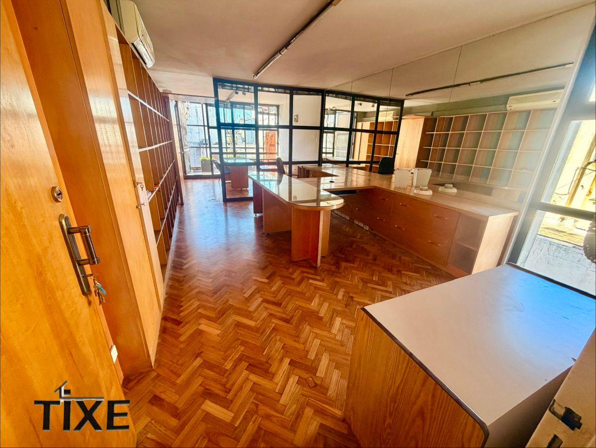 Foto de Oportunidad. Tribunales. Piso de Oficinas. 98 m2. Luz y Sol., imagen 3