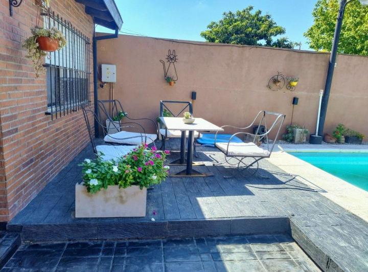 VENTA DE CASA MORENO IDEAL 2 FAMILIAS  CON LOCAL 4