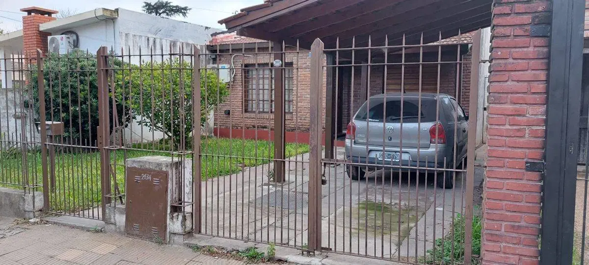 CASA EN VENTA MORENO CENTRO 2