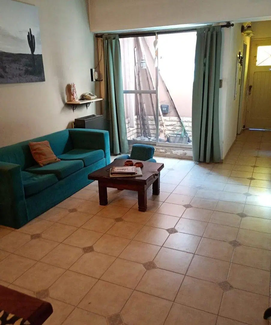 CASA EN VENTA EN MORENO 3