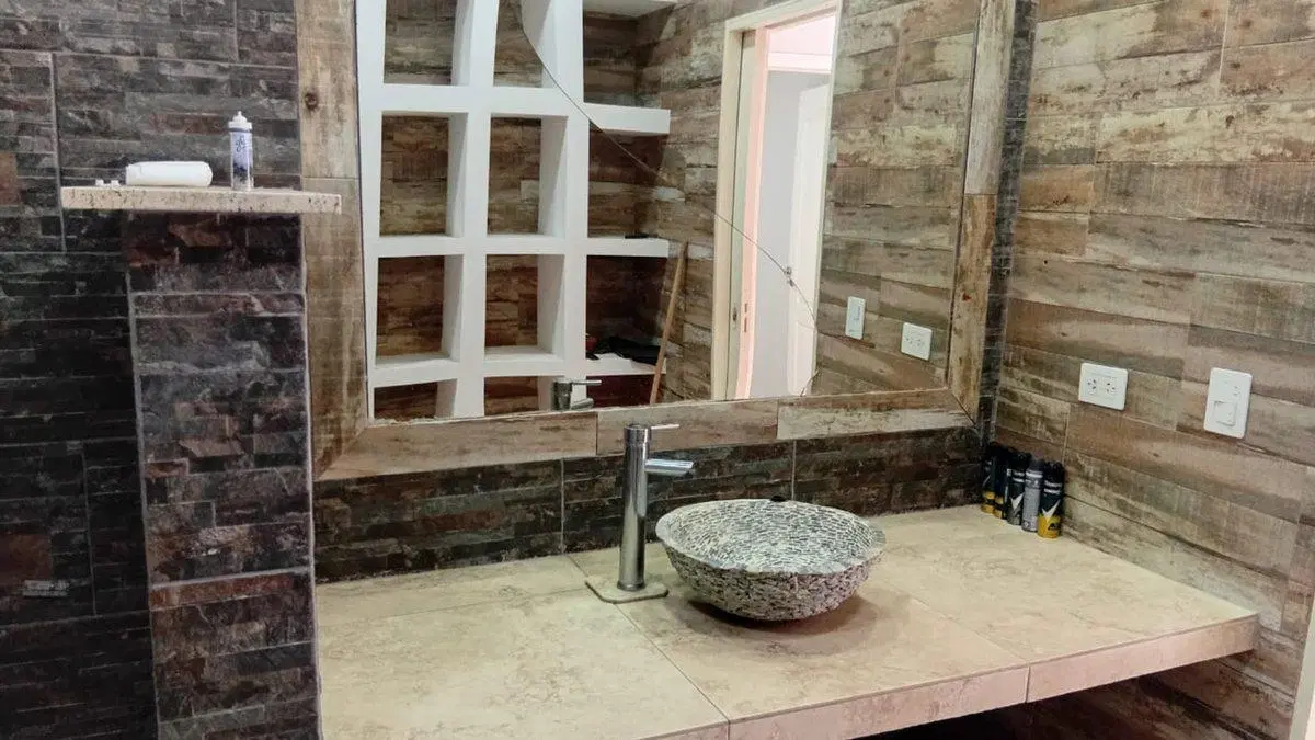 VENTA  CASA CON LOCAL  EXCELENTE INVERSION 4