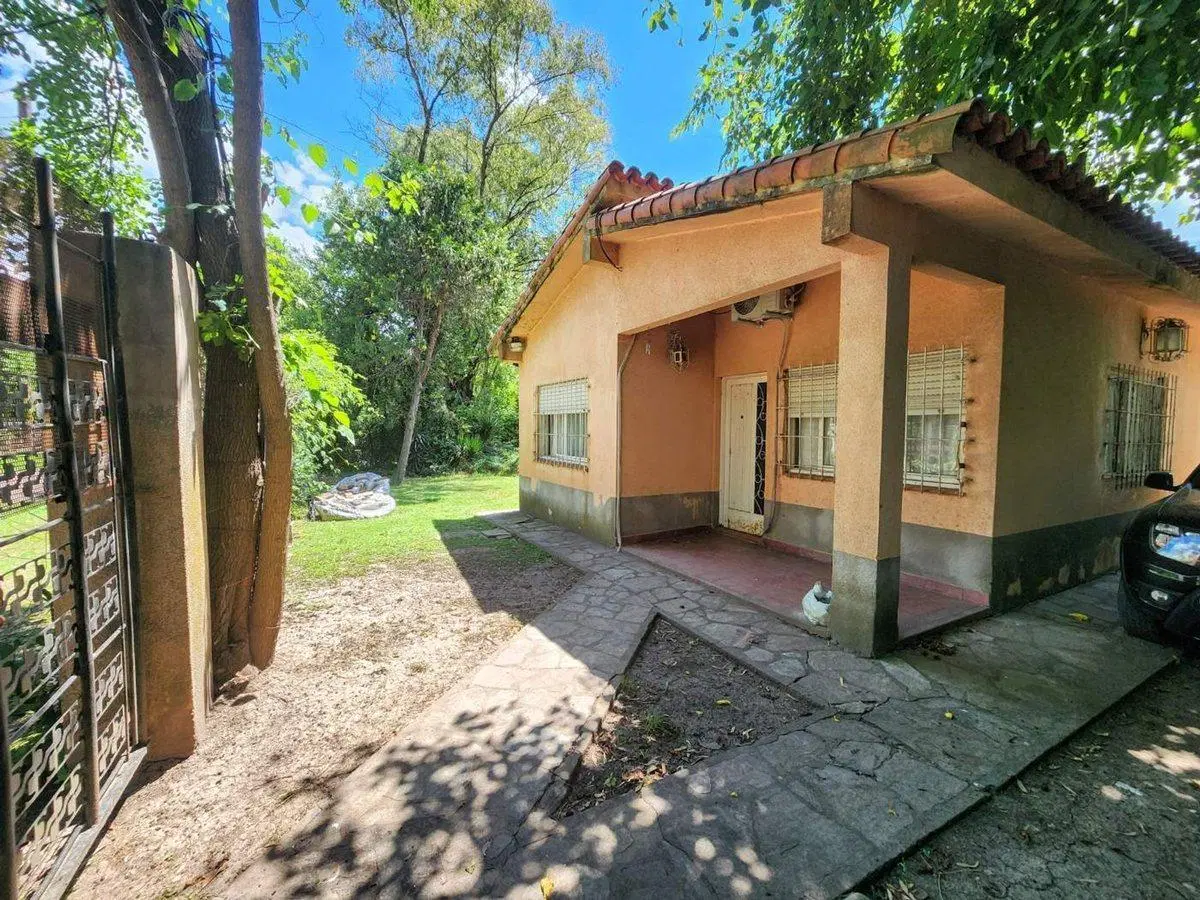 NUEVO PRECIO! VENTA CASAQUINTA PILETA LA REJA 5