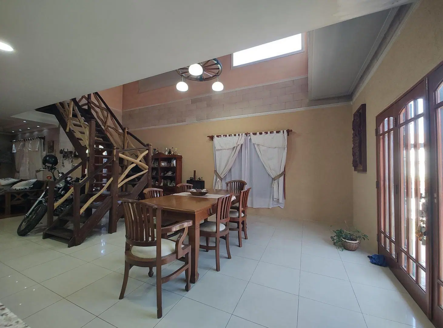 CASA VENTA MORON 4