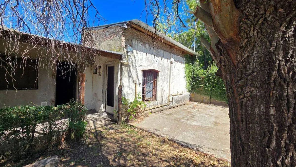 Casa Local Galpón a refaccionar VENTA Luján, Bs As 4