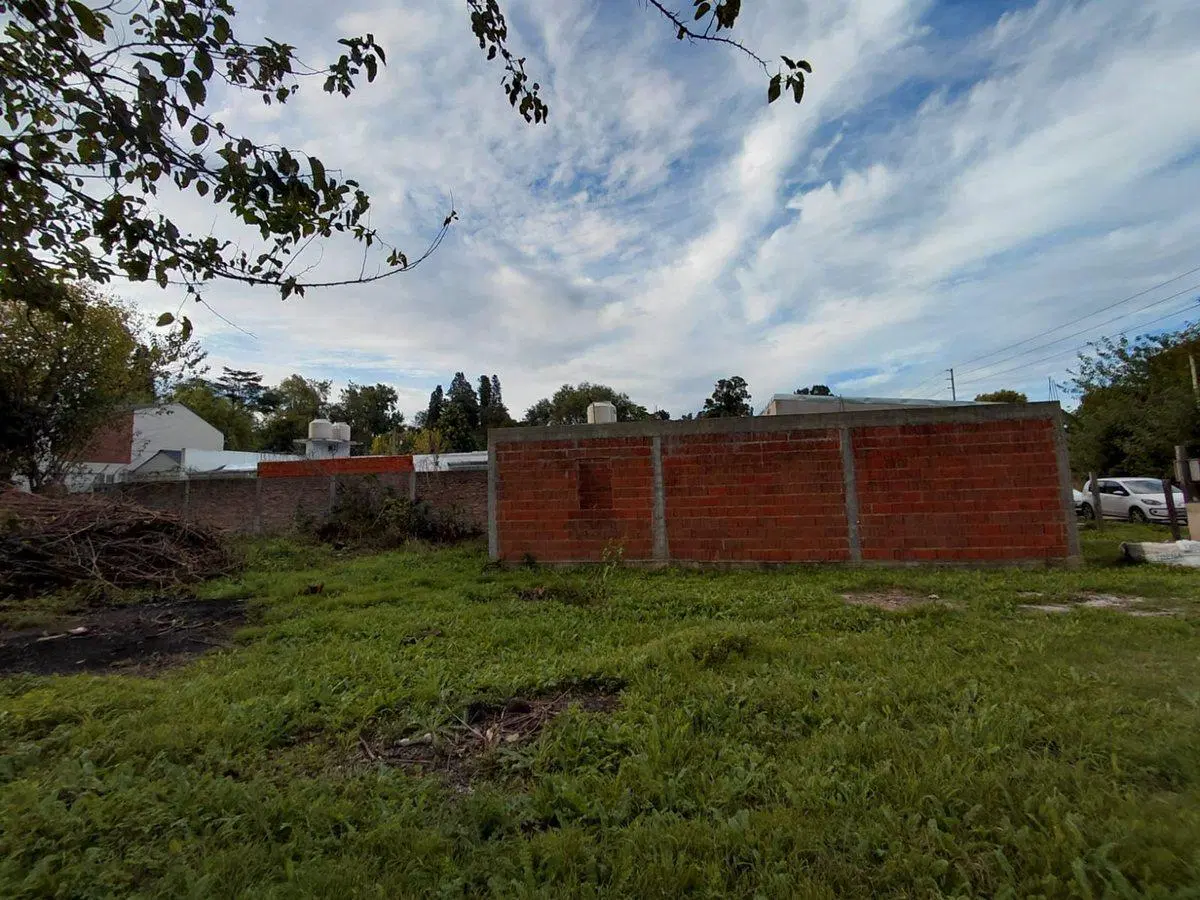 Venta Lote con importantísimas mejoras Marcos Paz 2