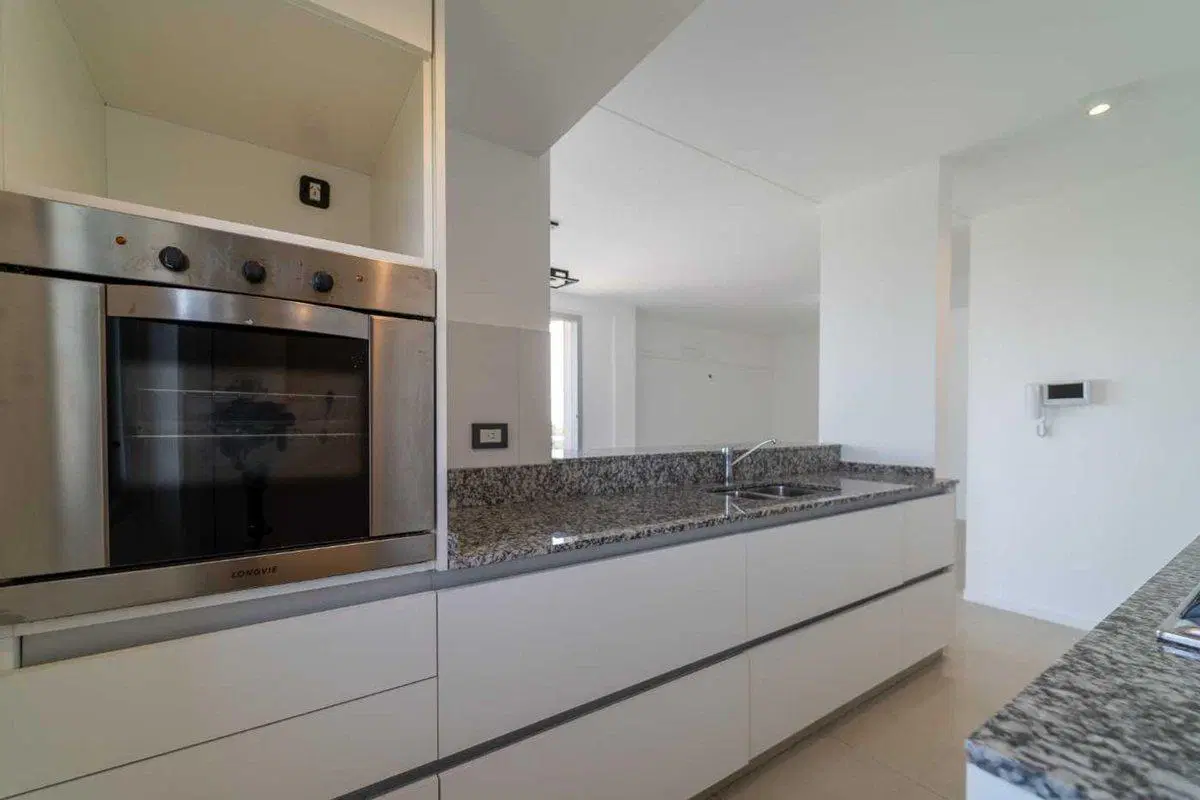 VENTA DEPTO 3 AMB 95M2 C/ COCHERA ITUZAINGO NORTE 3