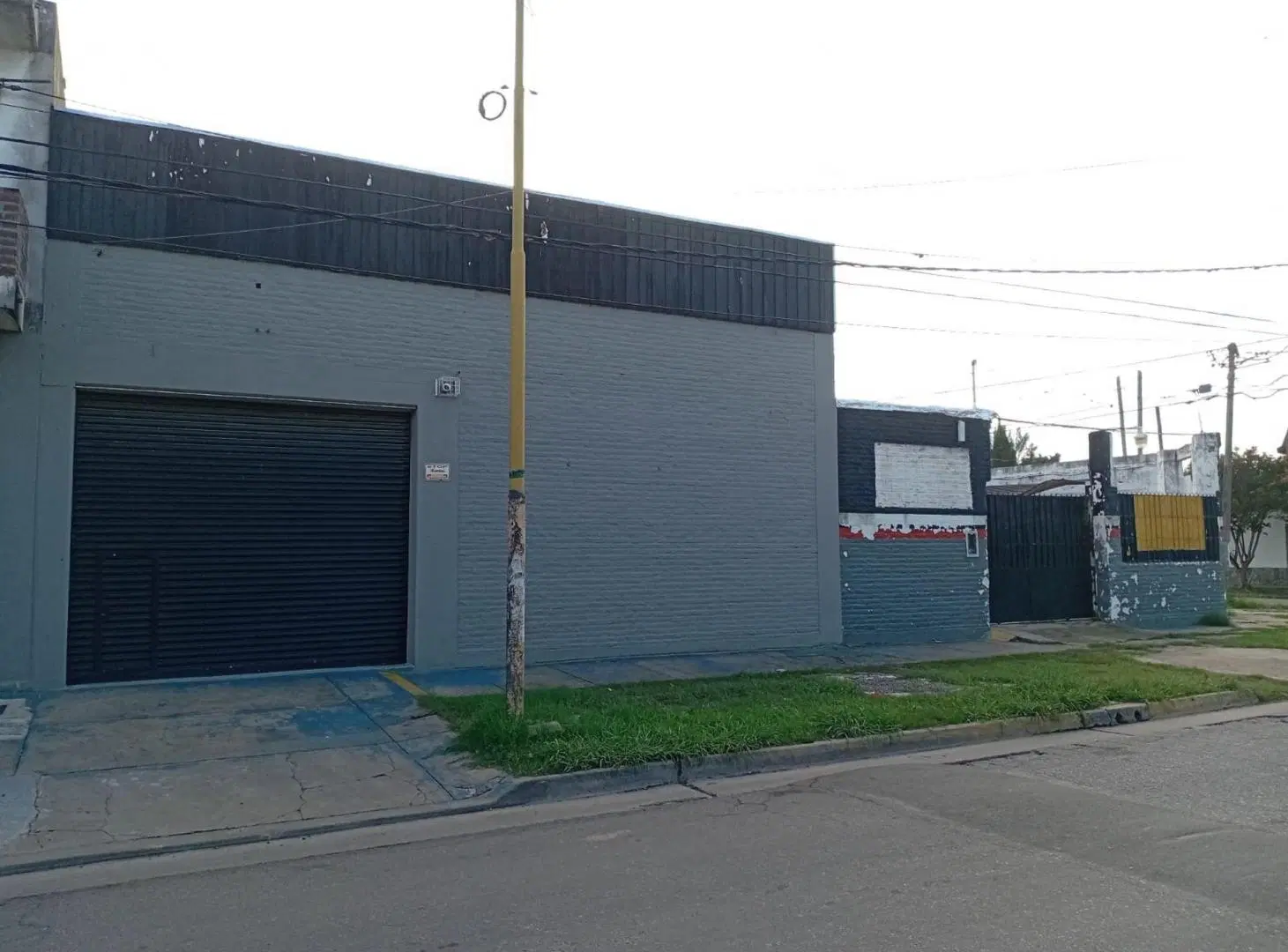 VENTA GALPÓN Y ESQUINA SALIDA A DOS CALLES 5