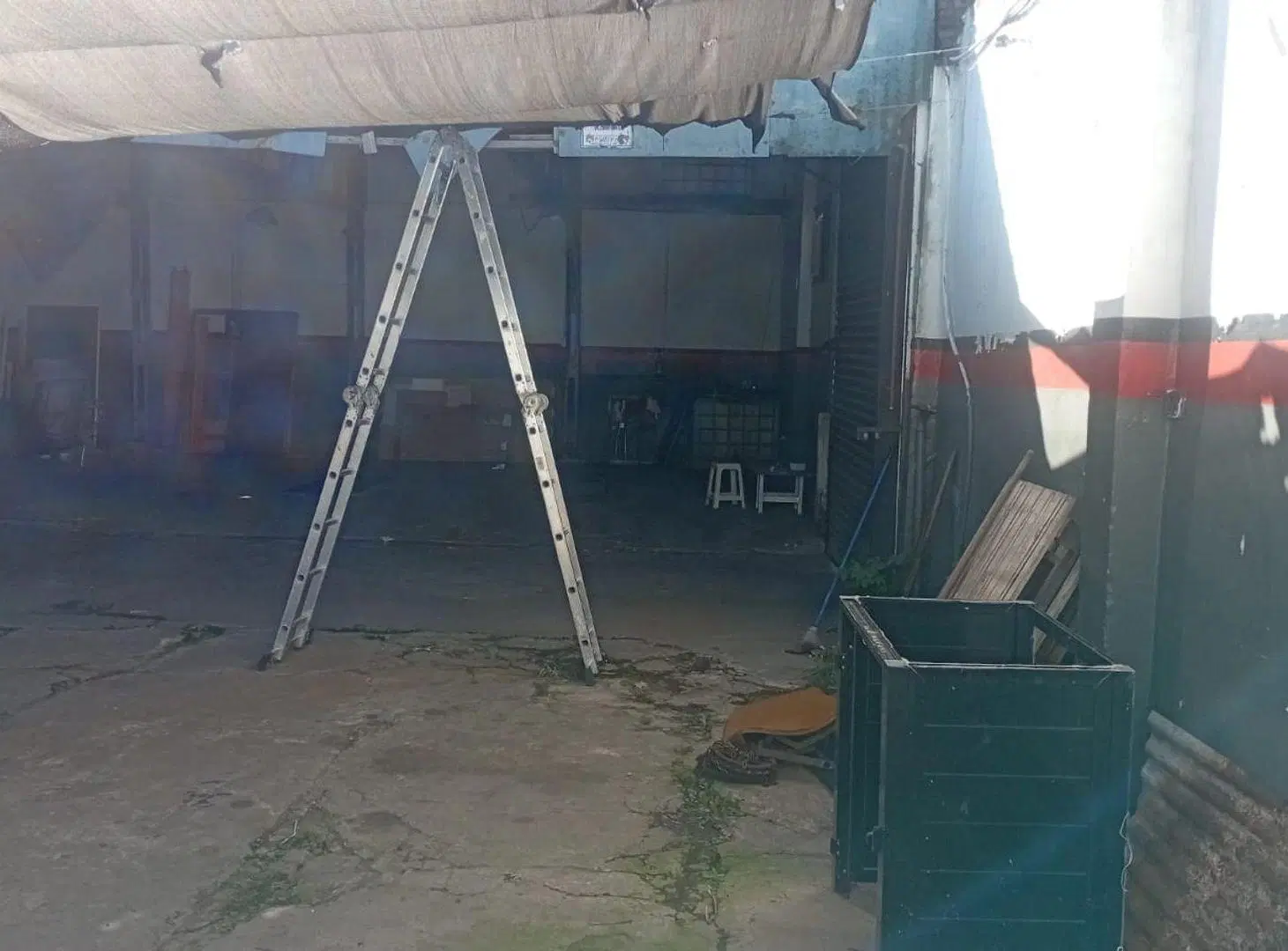VENTA GALPÓN Y ESQUINA SALIDA A DOS CALLES 2