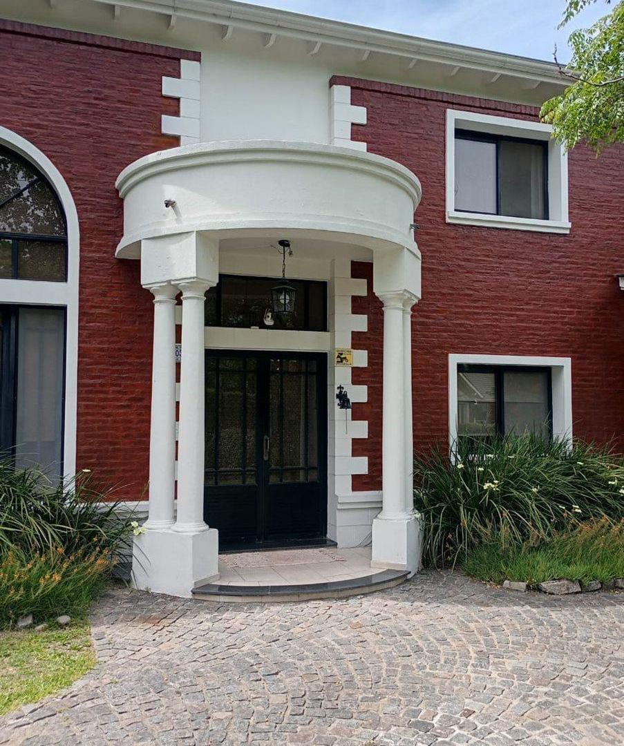 CASA EN VENTA EN COUNTRY CAMPOS DE ALVAREZ