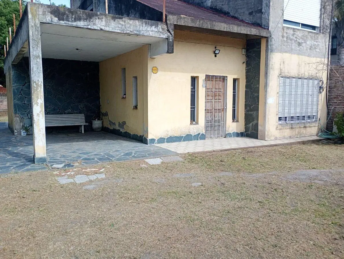 Casa quinta en venta Merlo 4
