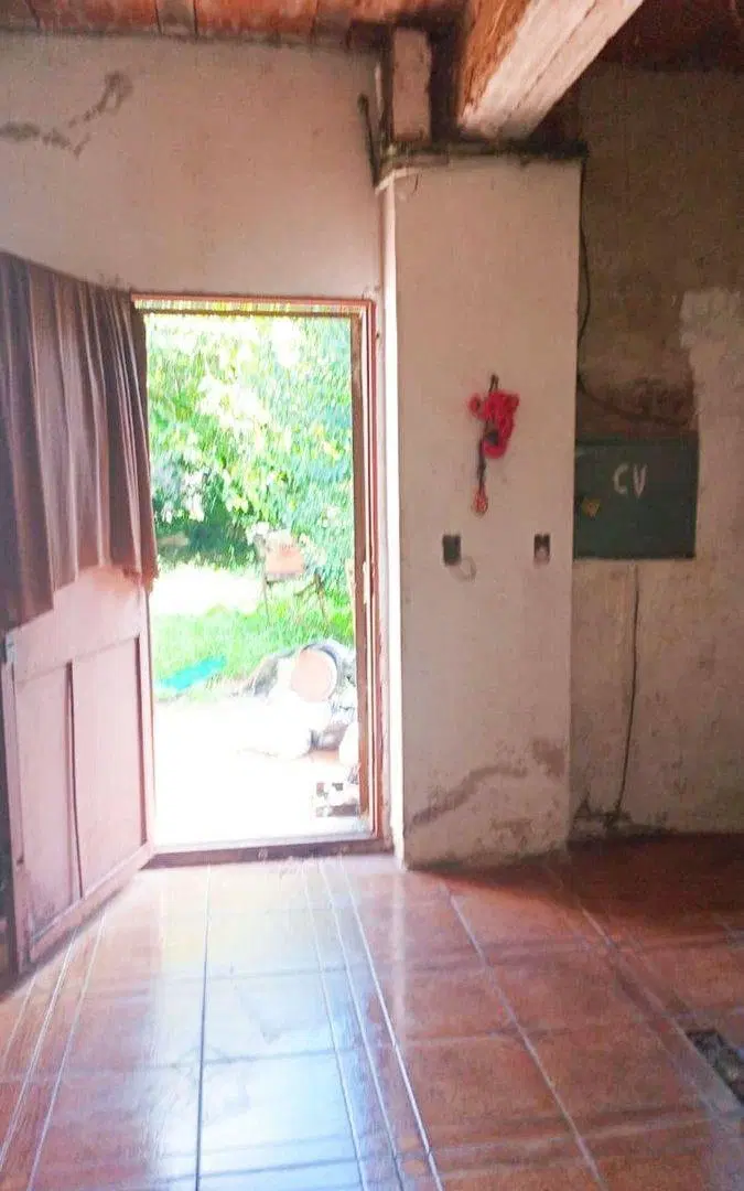VENTA CASA CON AMPLIO LOTE EN GRAL RODRIGUEZ 5