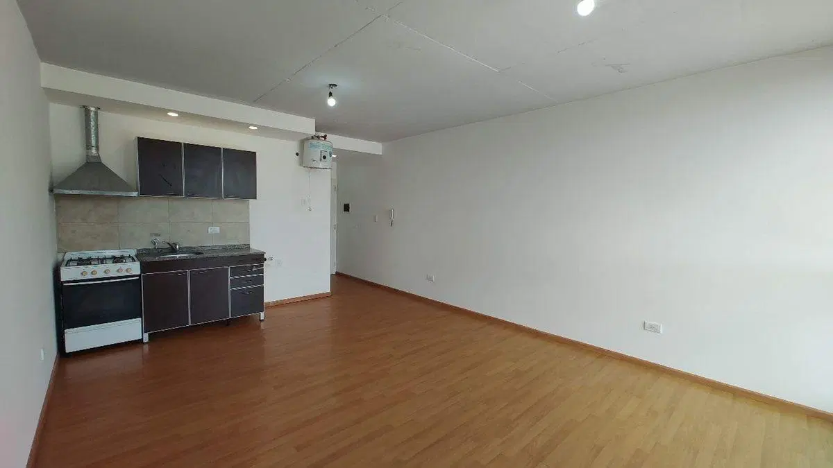 DEPARTAMENTO ALQUILER MORENO 4