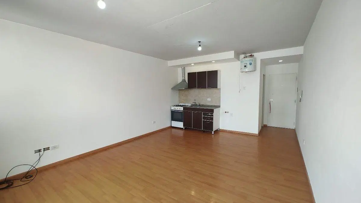 DEPARTAMENTO ALQUILER MORENO 2