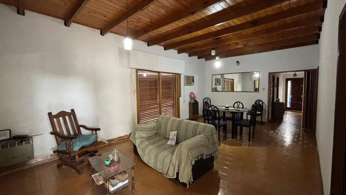 CASA EN MARCOS PAZ CENTRO APTO CREDITO 5
