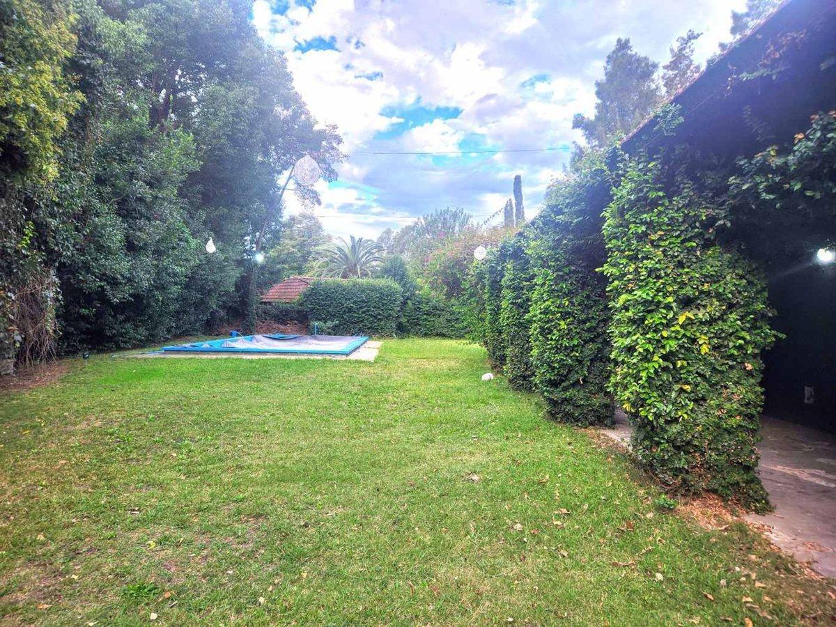 VENTA CASAQUINTA PILETA PARQUE GAONA MORENO