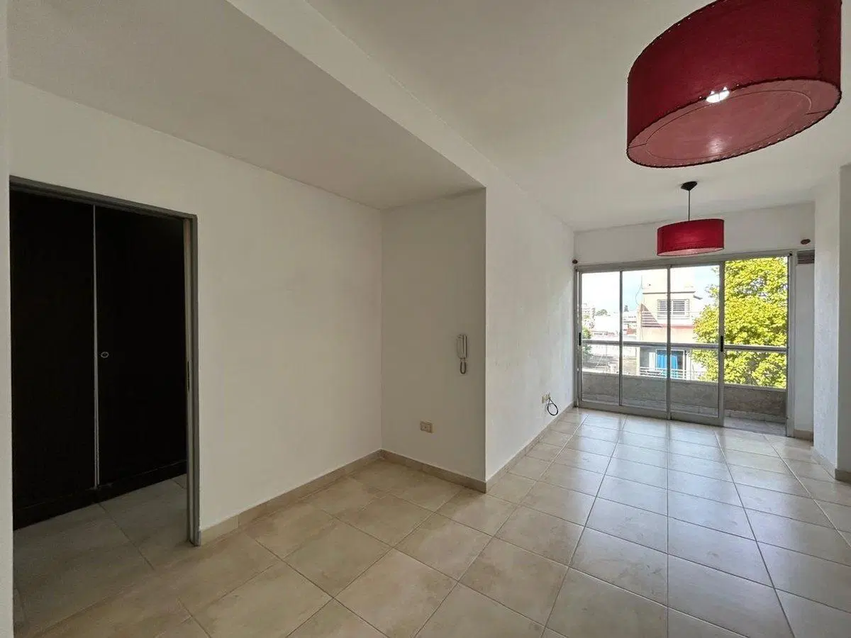 VENTA DEPARTAMENTO MORENO 3