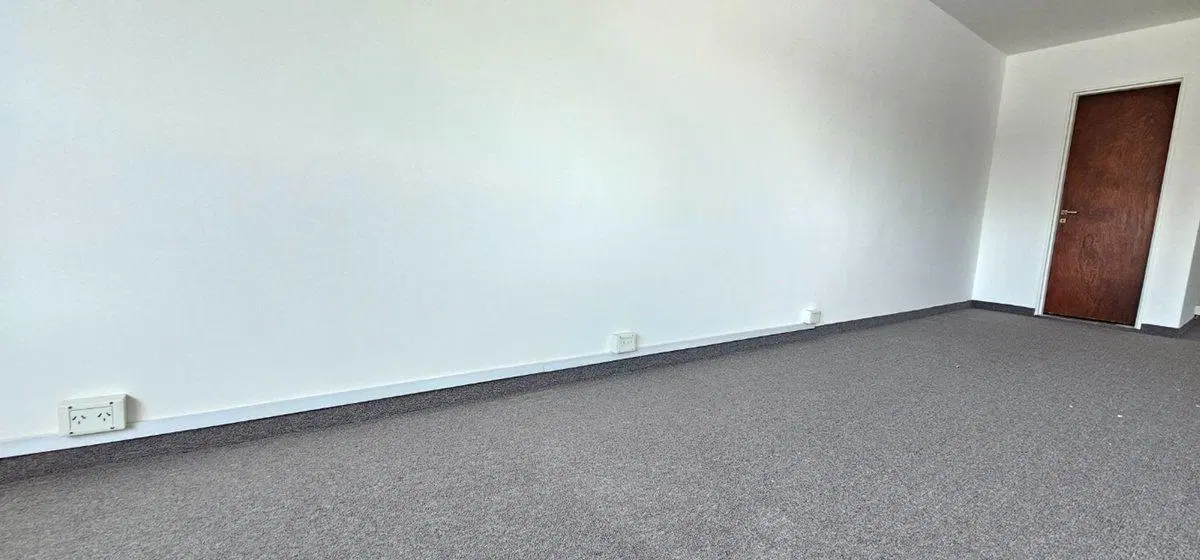 OFICINA EN VENTA EN CAMPANA 5