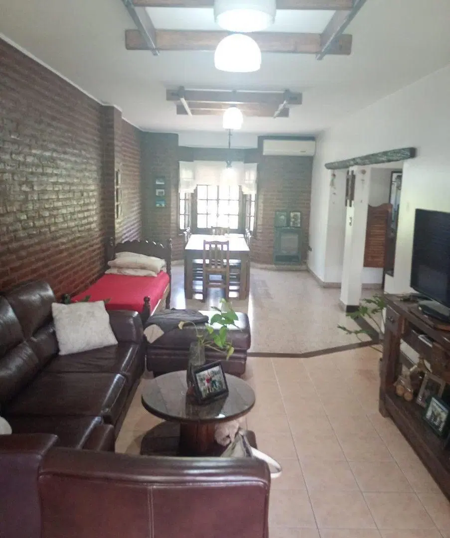 CASA EN VENTA EN MORENO cerca del Acceso Oeste 3