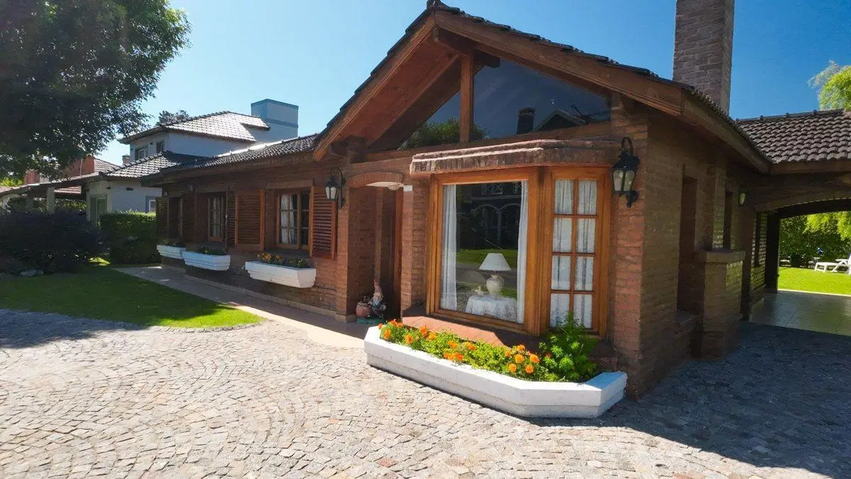 VENTA- Chalet de 4 amb, 2 baños. Todo en PB. 2