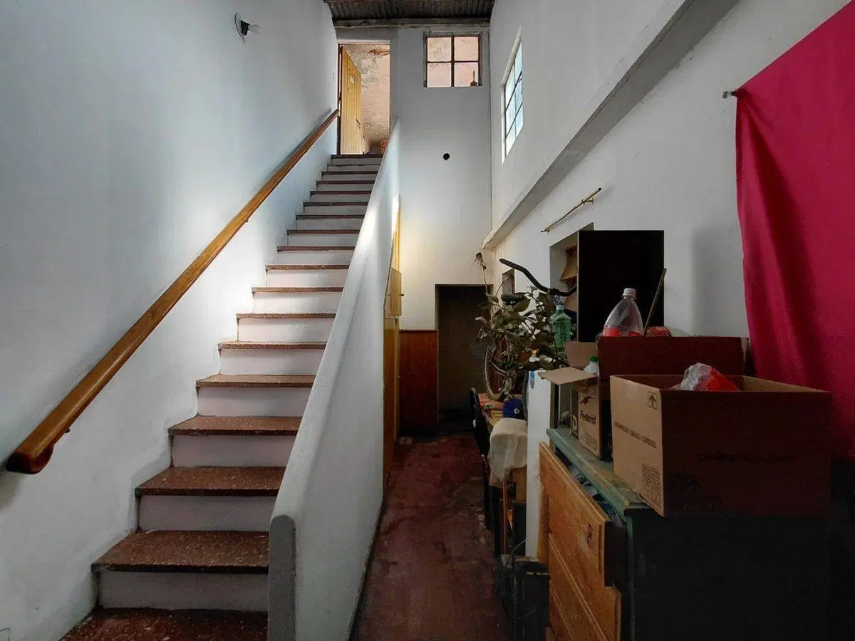 Venta Casa + 2 locales importantes Rodríguez centr 8