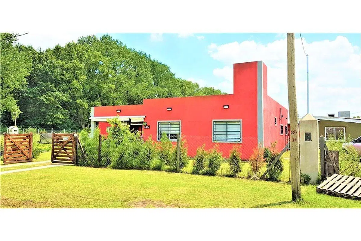 Lote de 820 m2 en "ROBLES DE ALVAREZ" etapa 1 3