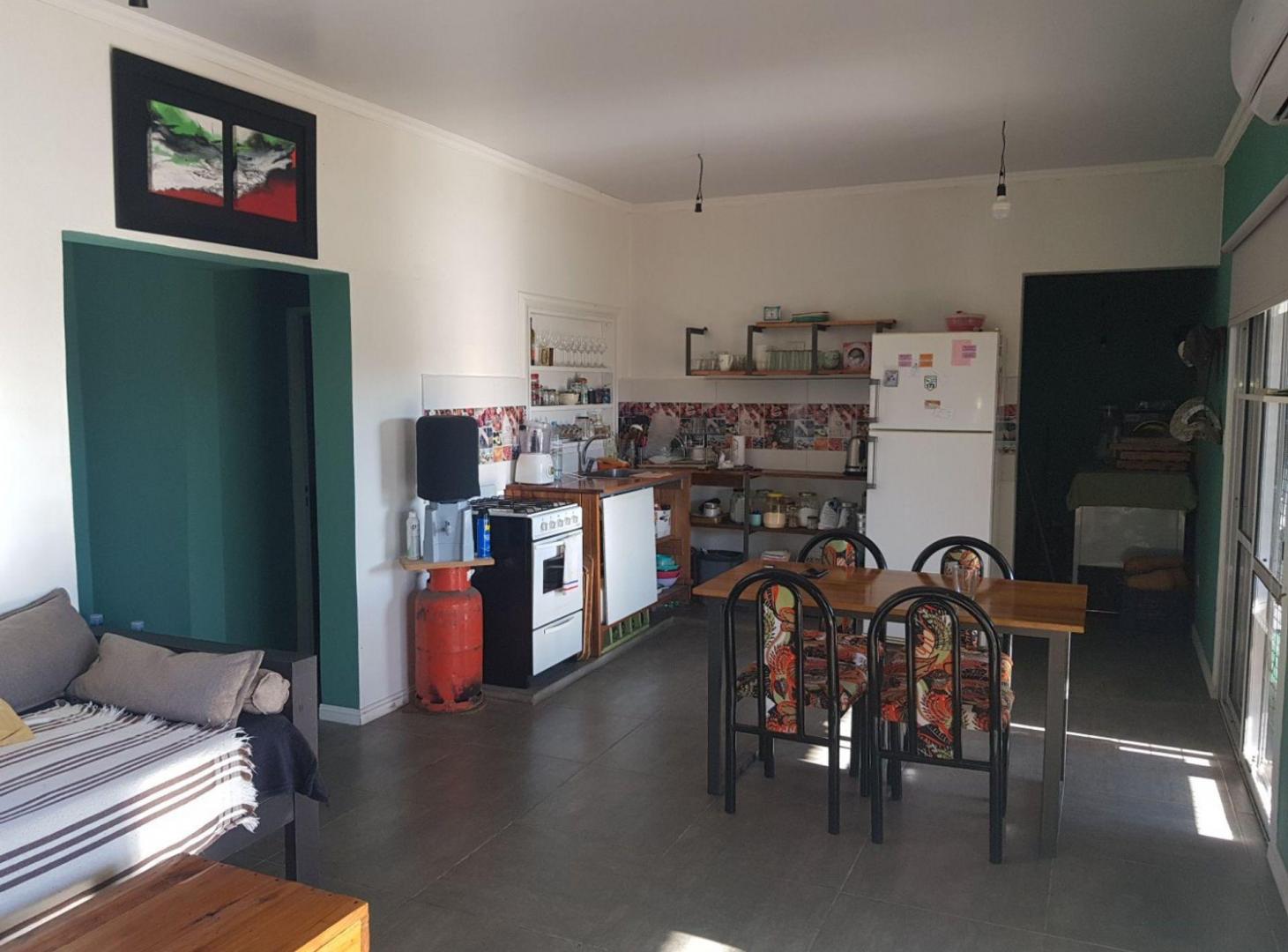 Foto de Venta Quinta con pileta en Robles de Alvarez., imagen 2