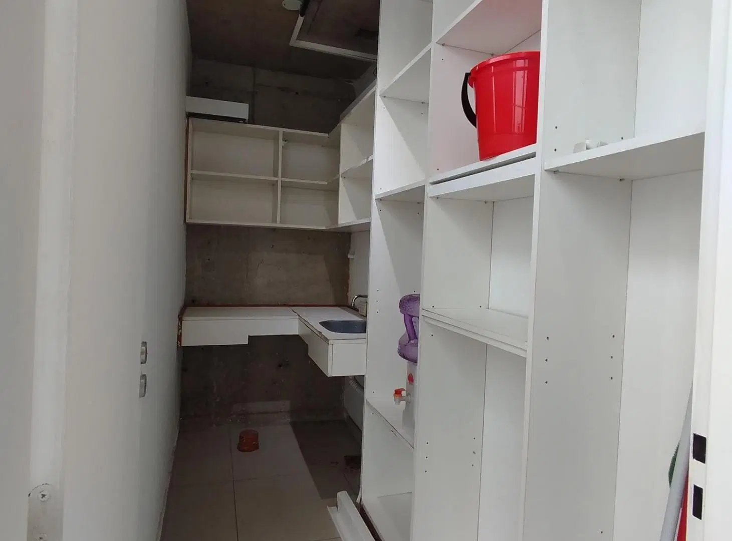 Alquiler oficina en 3er piso complejo empresarial 4