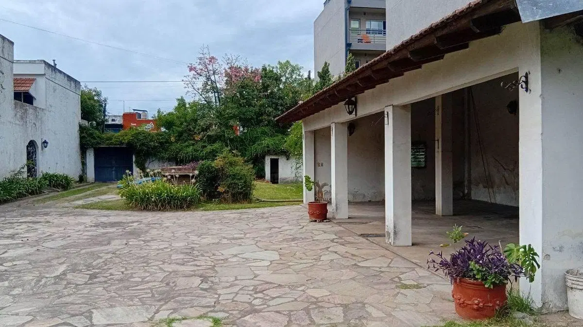 LOTE 1090 M2 VENTA  IDEAL DESARROLLO / INVERSION 2