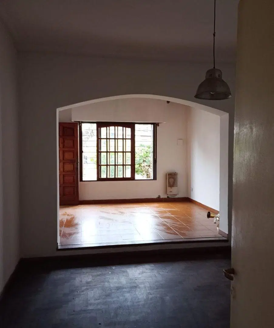 CASA EN VENTA MORENO CENTRO 4