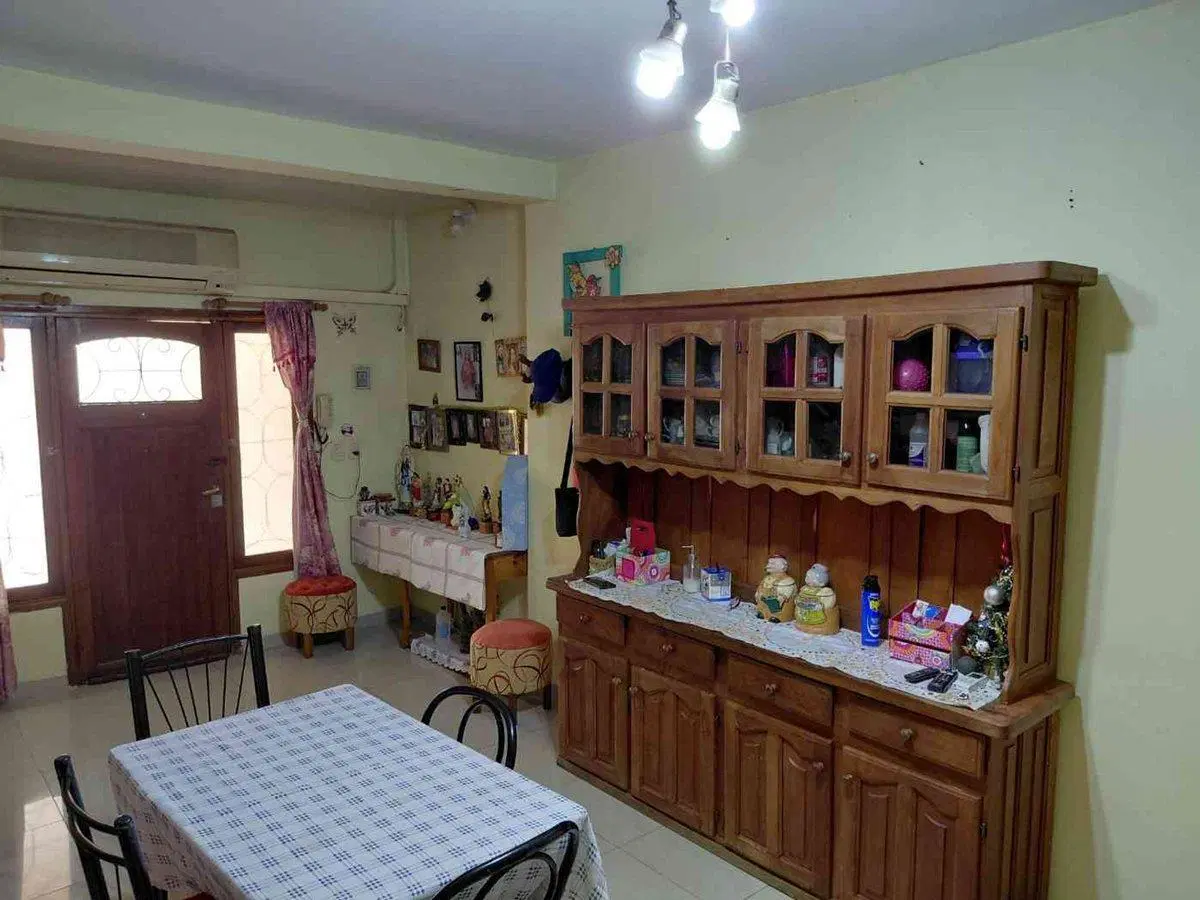 Venta casa 4 ambientes + departamento 4 ambientes 4