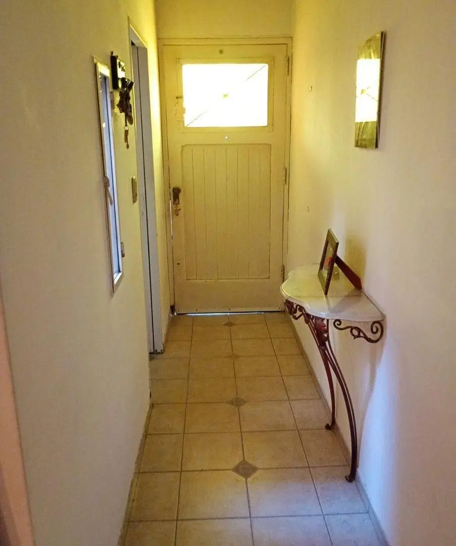 CASA EN VENTA EN MORENO 5